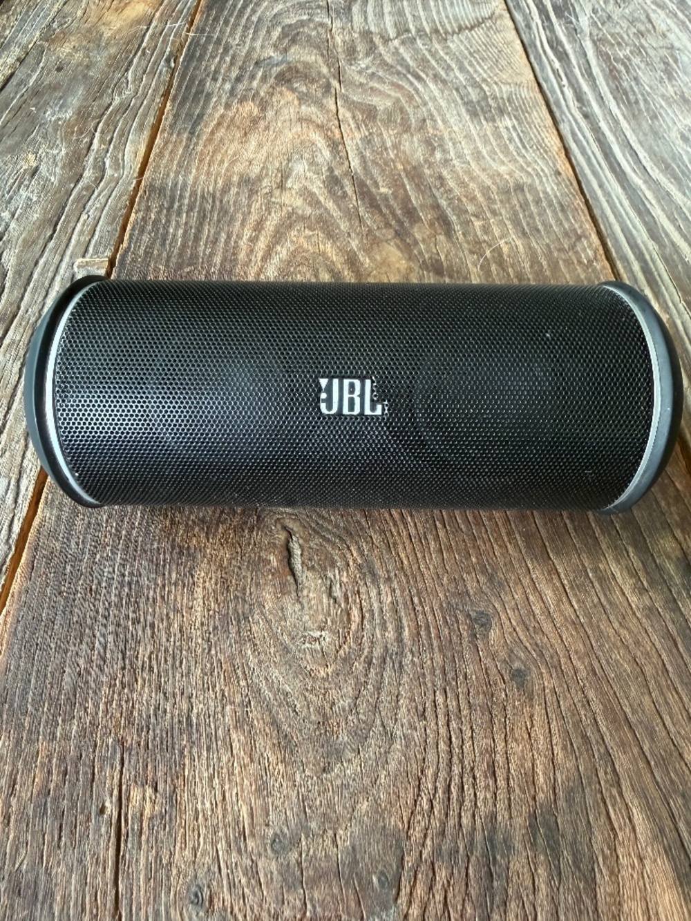 JBL Flip 2 Portable Mini Bluetooth Speaker with case